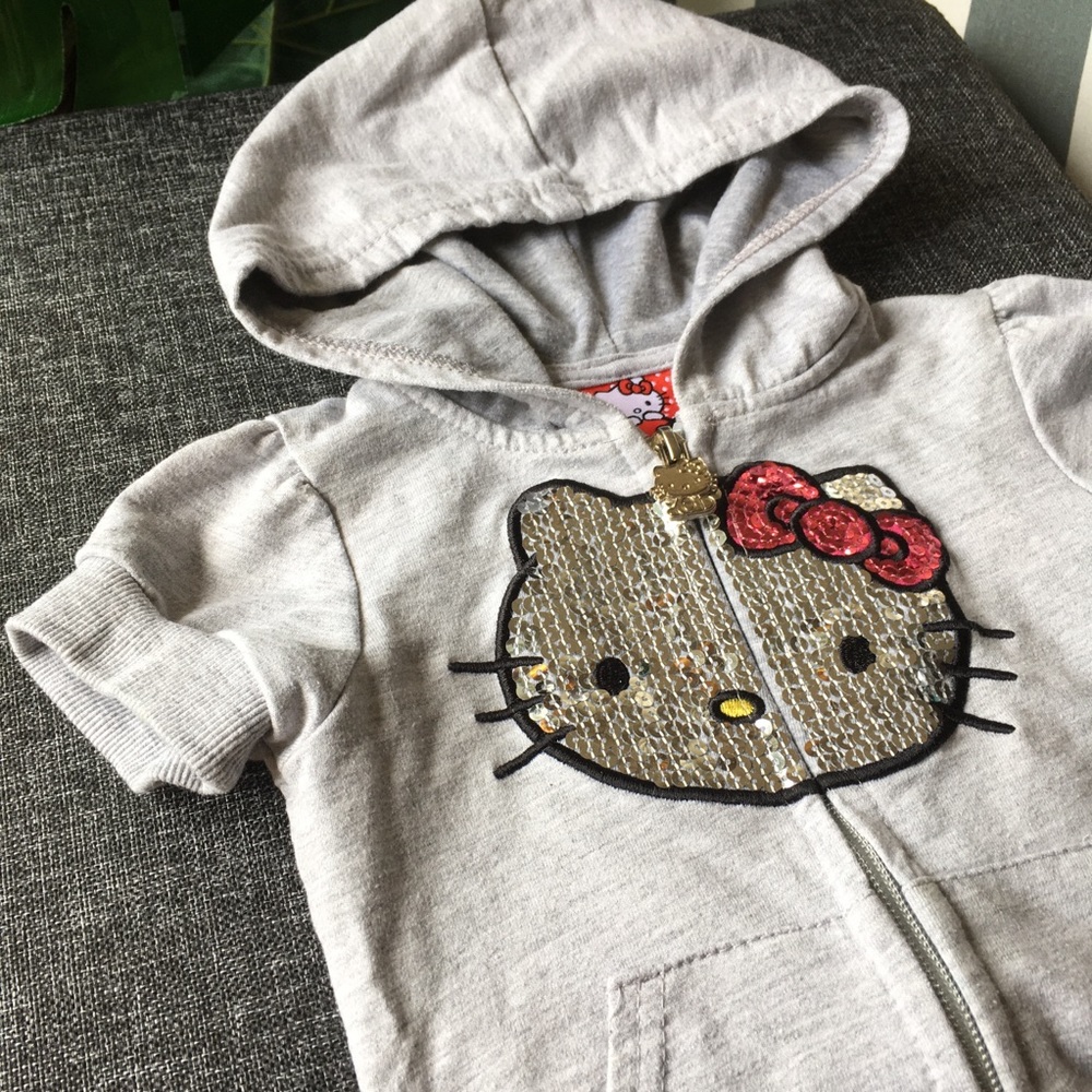 Hello Kitty zippered sweatshirt with short sleeves